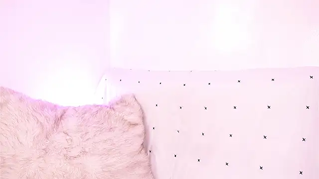 Mackenzie Lia online show from 20, 2, 2026