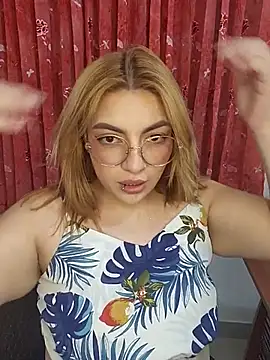 mila curvy online show from 16, 1, 2026