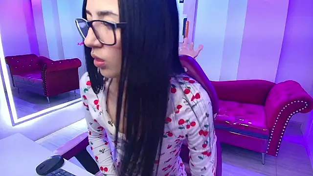 Emily andrews online show from 11, 2, 2026