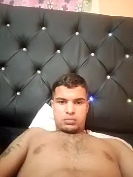 Snapshot of Deepthroat18yo chatting on 21, 11, 2025 Deepthroat18yo online show from 21, 11, 2025