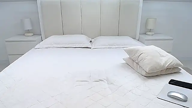 Snapshot of Milena29 chatting on 12, 9, 2025 Milena29 online show from 12, 9, 2025