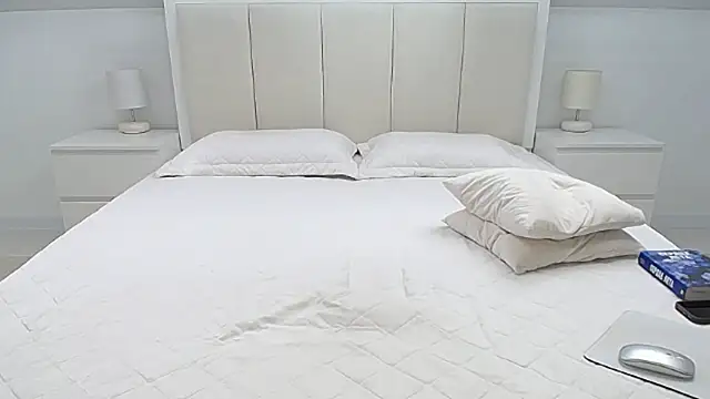 Snapshot of Milena29 chatting on 11, 3, 2026 Milena29 online show from 11, 3, 2026