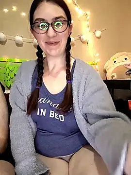 LaylaLucis online show from 27, 3, 2026