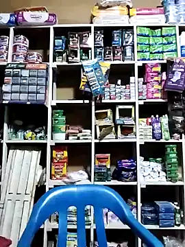 MIA-LARIOS online show from 4, 4, 2026