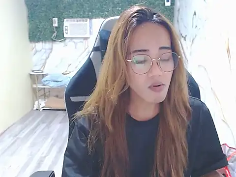 Snapshot of imadriana12 chatting on 23, 11, 2025 imadriana12 online show from 23, 11, 2025