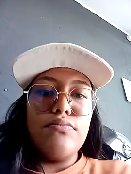 Chantal sex22 online show from 21, 12, 2025