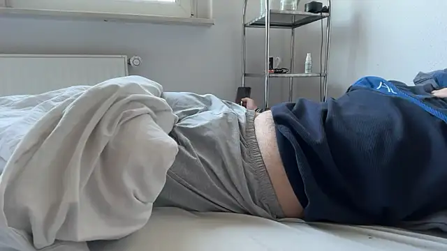 lou is online show from 23, 11, 2025