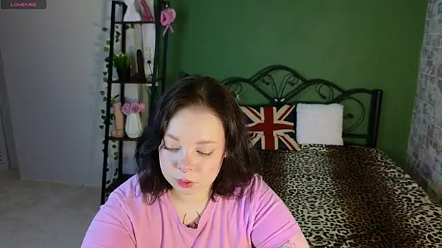 Snapshot of Vlada_vv chatting on 24, 4, 2026 Vlada vv online show from 24, 4, 2026