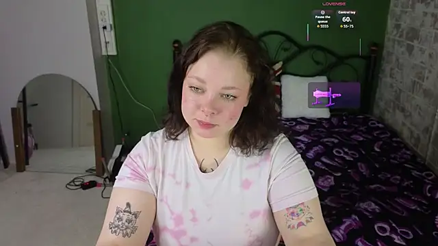 Snapshot of Vlada_vv chatting on 3, 6, 2026 Vlada vv online show from 3, 6, 2026