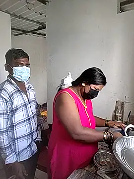 Desicouple1706 online show from 12, 1, 2026