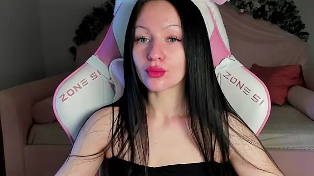 NaomiBlakes online show from 18, 12, 2025