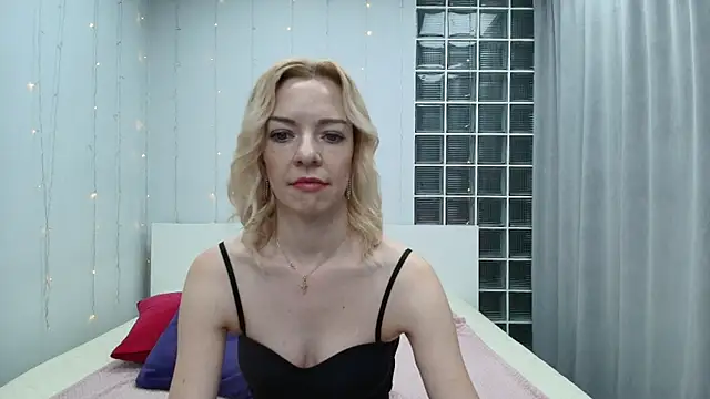 Brightly Heizer online show from 14, 4, 2026