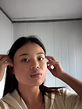 Snapshot of Toffee-00 chatting on 23, 11, 2025 Toffee-00 online show from 23, 11, 2025