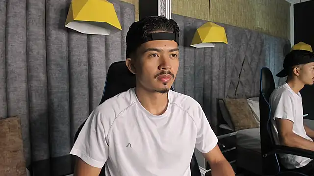 NicolaiKarav online show from 4, 12, 2025