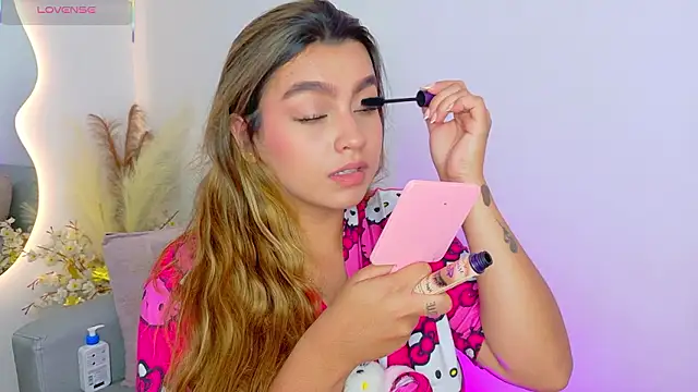 Ambar Carter online show from 18, 3, 2026