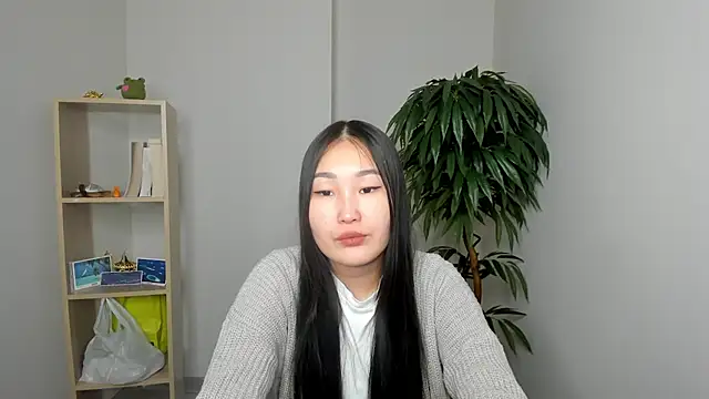 TiaraGaluski online show from 22, 11, 2025