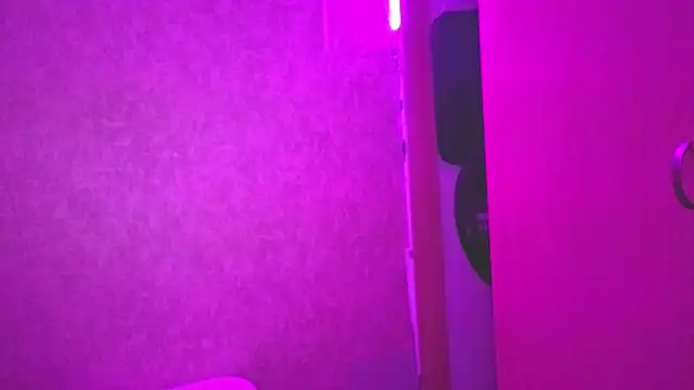 Snapshot of Malia_fox chatting on 28, 11, 2025 Malia fox online show from 28, 11, 2025