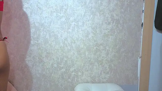 Snapshot of Malia_fox chatting on 14, 5, 2026 Malia fox online show from 14, 5, 2026