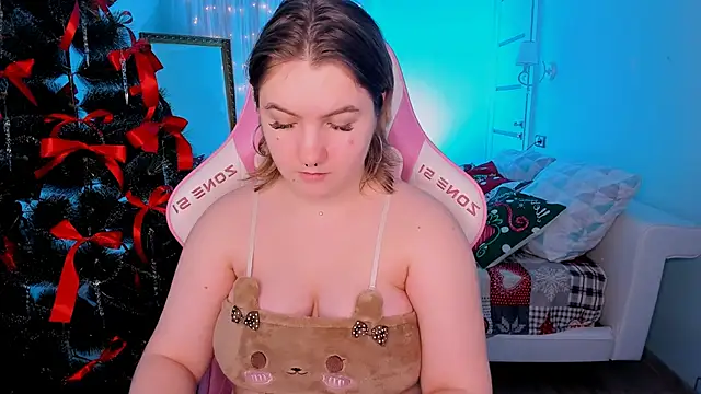 lovelyy julia online show from 11, 1, 2026