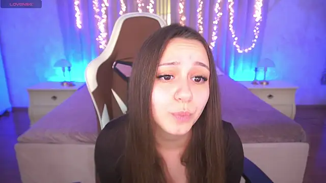 TinyNatalie online show from 30, 3, 2026