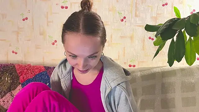 PaulaTisch online show from 2, 12, 2025