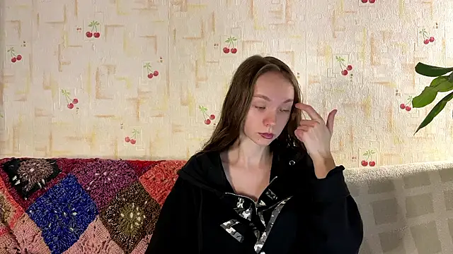 PaulaTisch online show from 7, 1, 2026