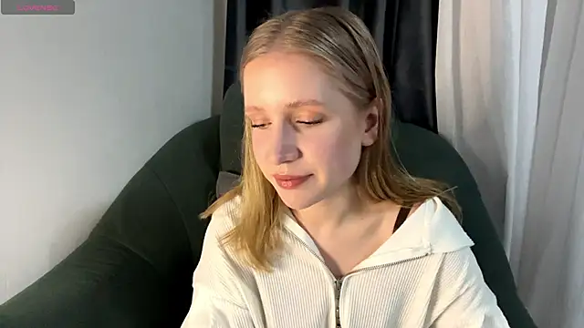 Alice meow15 online show from 15, 12, 2025