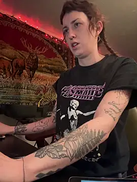 Snapshot of ashtrayhaterz chatting on 18, 12, 2025 ashtrayhaterz online show from 18, 12, 2025