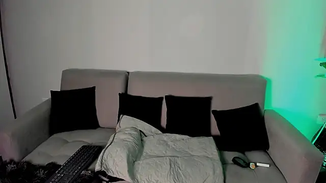 Snapshot of DAKOTA_SAKURA chatting on 8, 1, 2026 DAKOTA SAKURA online show from 8, 1, 2026