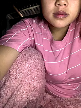 Snapshot of Sug04 chatting on 25, 11, 2025 Sug04 online show from 25, 11, 2025