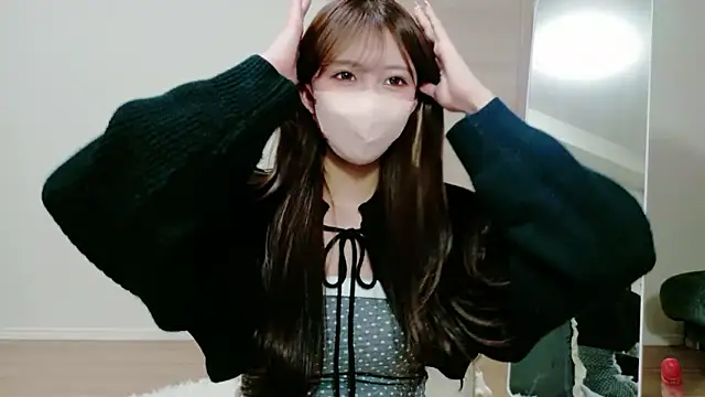 Snapshot of alicechan_v chatting on 24, 6, 2026 alicechan v online show from 24, 6, 2026
