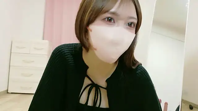 Snapshot of alicechan_v chatting on 7, 7, 2026 alicechan v online show from 7, 7, 2026