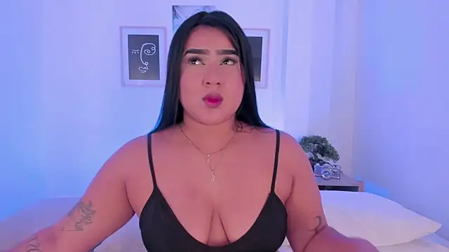 Snapshot of alejandrarojas_ chatting on 30, 4, 2026 alejandrarojas online show from 30, 4, 2026