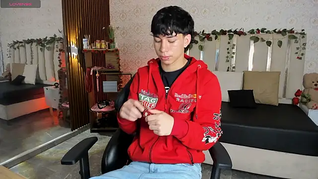 Snapshot of kaelwolf_tay chatting on 17, 2, 2026 kaelwolf tay online show from 17, 2, 2026