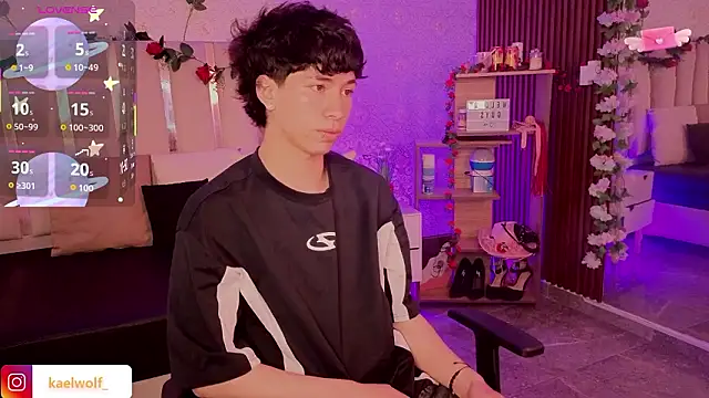 Snapshot of kaelwolf_tay chatting on 3, 3, 2026 kaelwolf tay online show from 3, 3, 2026