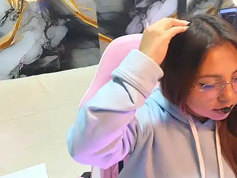 Snapshot of SHIZUKA_WET chatting on 27, 11, 2025 SHIZUKA WET online show from 27, 11, 2025