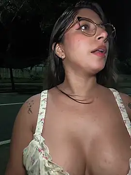 Snapshot of Catalina_ramos chatting on 7, 5, 2026 Catalina ramos online show from 7, 5, 2026
