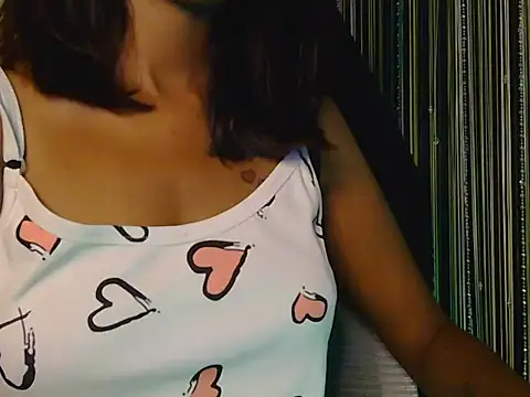 Snapshot of Ammu_Kutty143 chatting on 1, 7, 2026 Ammu Kutty143 online show from 1, 7, 2026