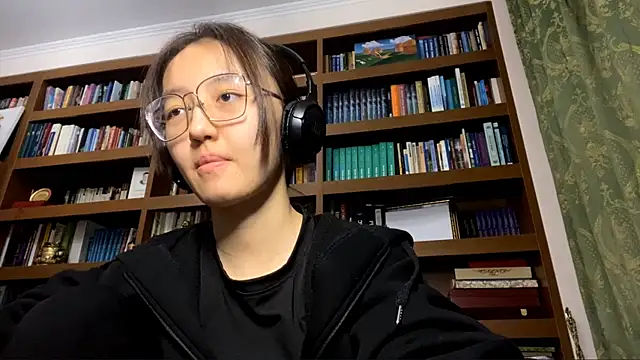 LinaClous online show from 24, 2, 2026