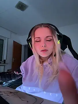 OfflineLizzy online show from 6, 3, 2026