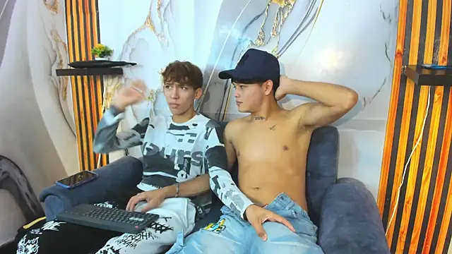 Snapshot of Alex_LatinBoy18 chatting on 1, 12, 2025 Alex LatinBoy18 online show from 1, 12, 2025