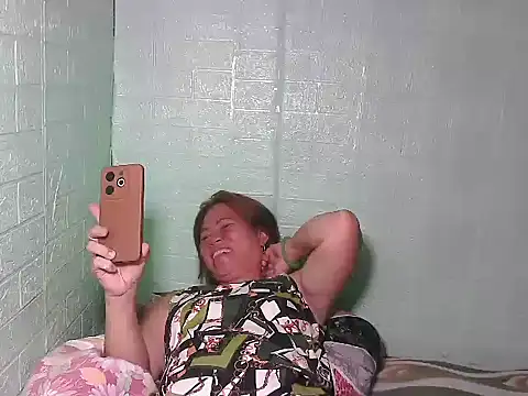 Snapshot of Smilinglovely chatting on 18, 5, 2026 Smilinglovely online show from 18, 5, 2026