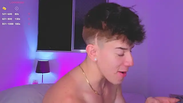 Snapshot of Maxx_cooper chatting on 26, 11, 2025 Maxx cooper online show from 26, 11, 2025