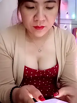 Lily-ross22 online show from 11, 3, 2026