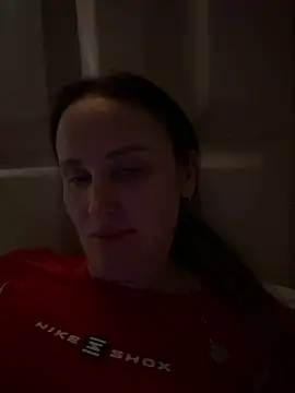 Snapshot of TomilaSi chatting on 8, 5, 2026 TomilaSi online show from 8, 5, 2026