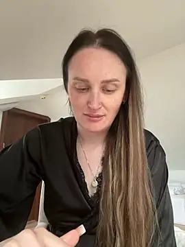 Snapshot of TomilaSi chatting on 13, 5, 2026 TomilaSi online show from 13, 5, 2026