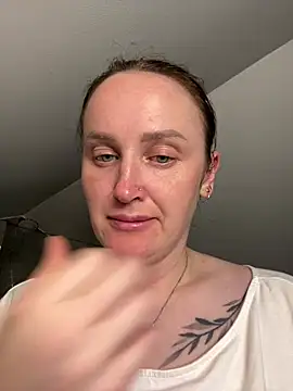 Snapshot of TomilaSi chatting on 24, 6, 2026 TomilaSi online show from 24, 6, 2026