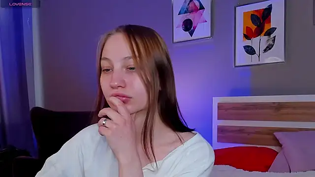 lally cute online show from 28, 2, 2026