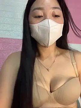 Snapshot of lana-kan chatting on 15, 5, 2026 lana-kan online show from 15, 5, 2026