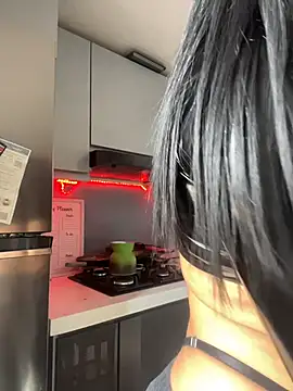 SaraAndrade  online show from 20, 2, 2026